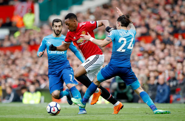 保自己占据 保自己占据