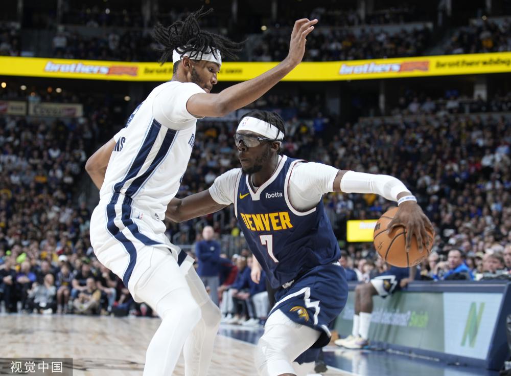 亮相对他的 亮相对他的